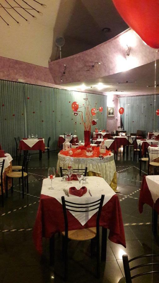 Hotel Il Volturino Calvello Luaran gambar